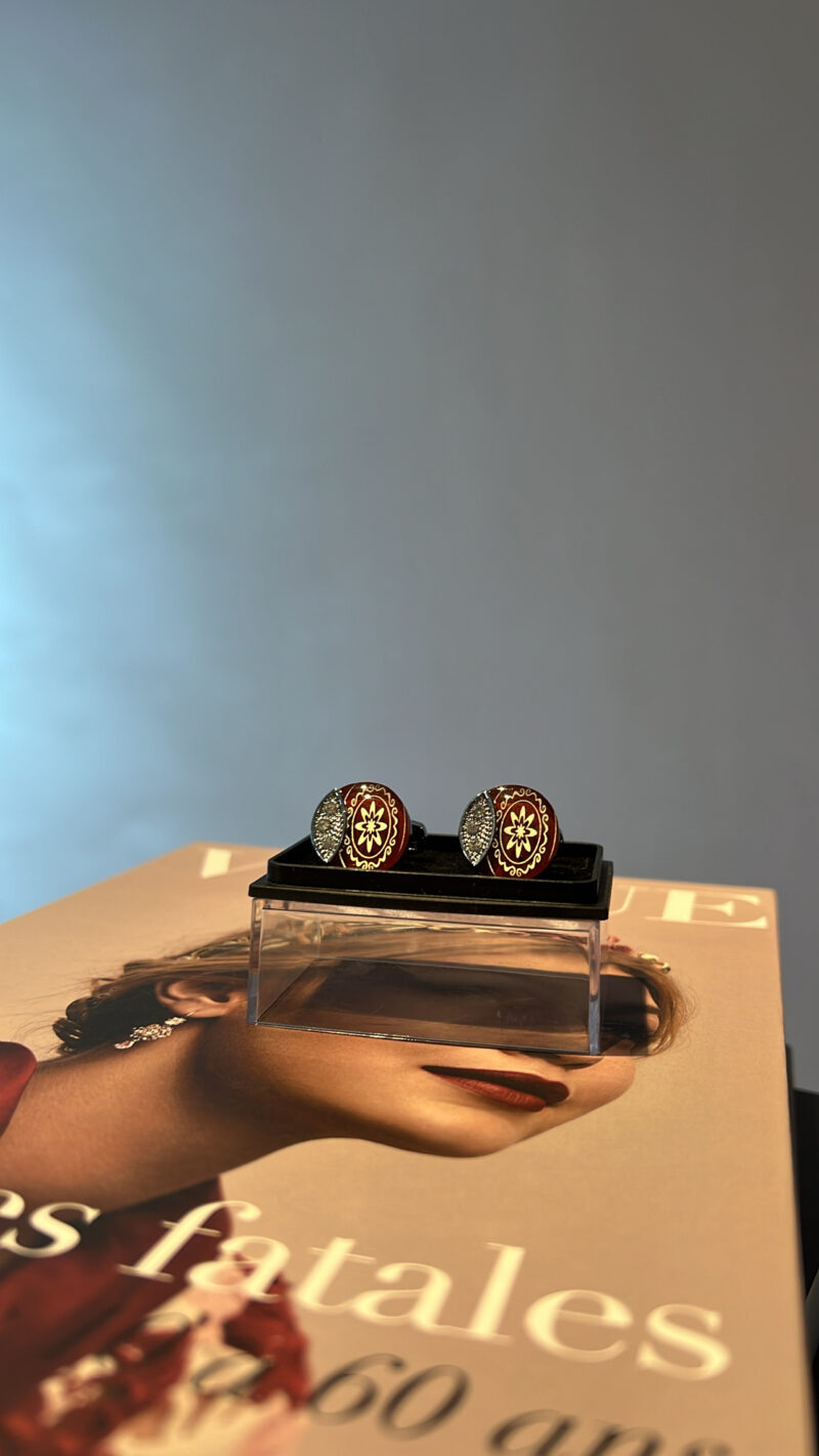 Cufflinks