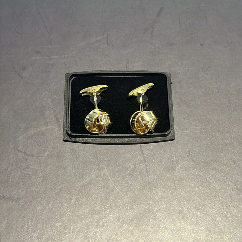 Cufflinks