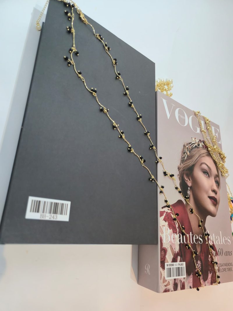 Fancii Long Chain with Black Beeds